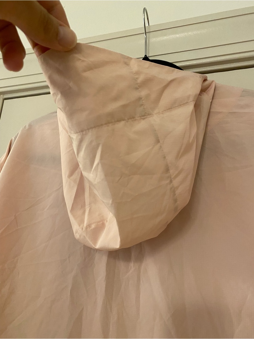 NWT Uniqlo Medium Pale Pink Pocketable UV Protection Hooded Parka Windbreaker - Picture 6 of 7